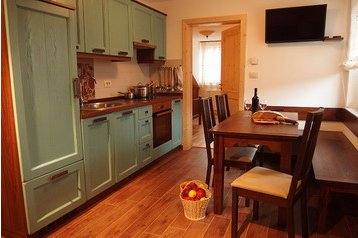 Slovēnija Privát Cerkno, Eksterjers